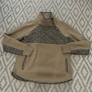 Abercrombie Asymmetrical Snap-up leopard Fleece